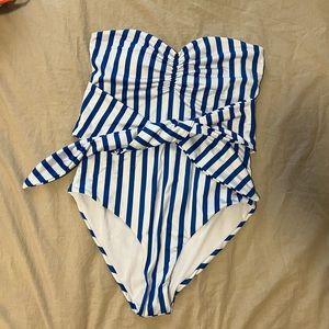 SHEIN one piece swimsuit XL NEVER worn